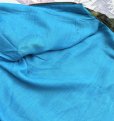 小さな汚れと雨染みの様な薄染み